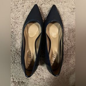 Women’s comfort heels size 6.5